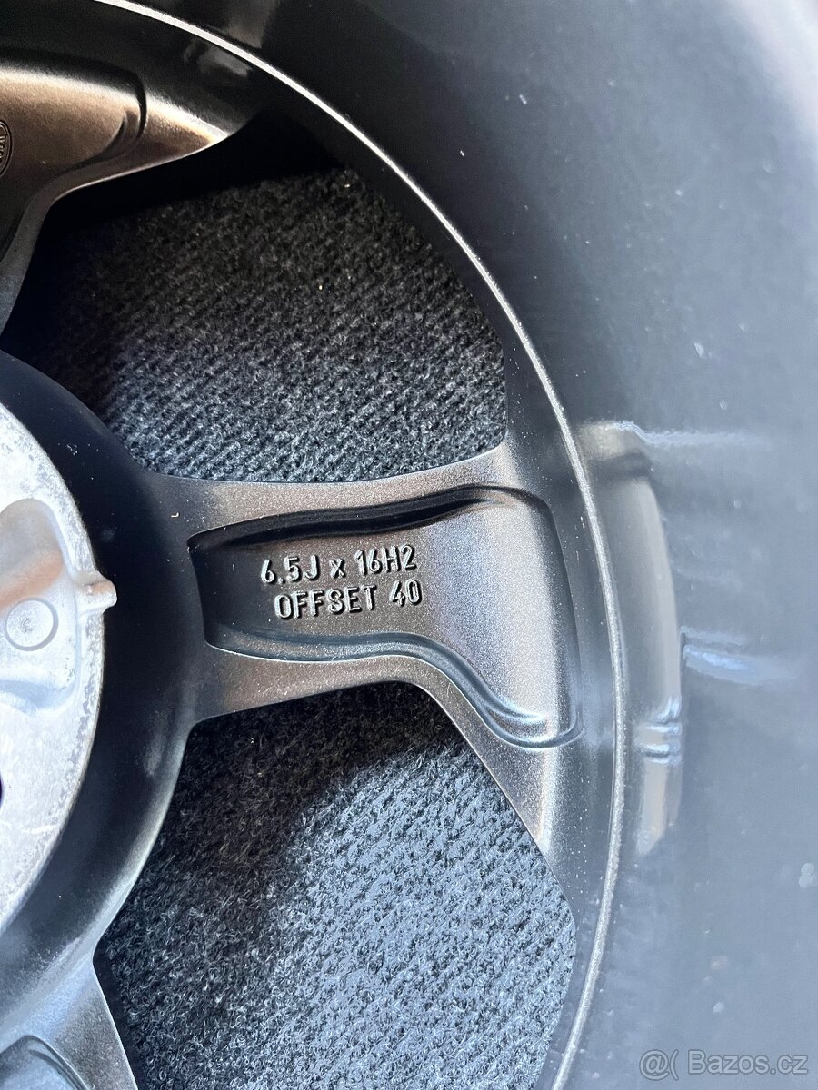 R16 Kia XCeed Originál hliníkové disky - TOP STAV - 12