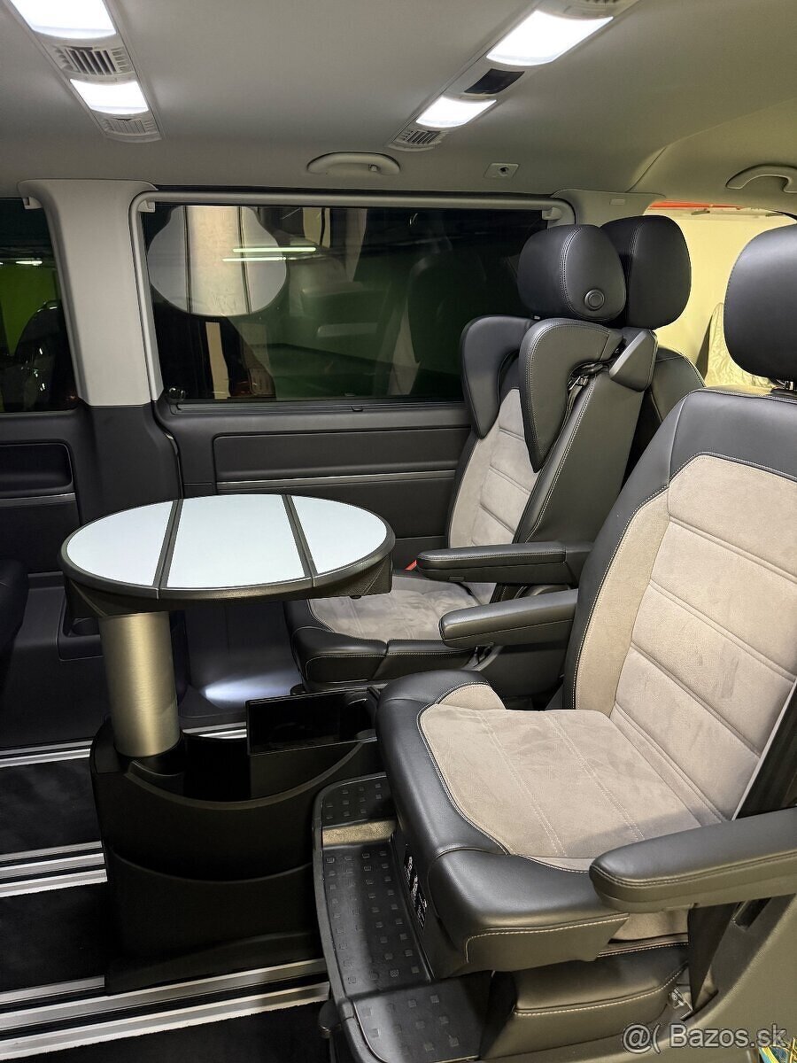 Volkswagen T6.1 Multivan 2.0 TDI 150k Highline DSG - 12