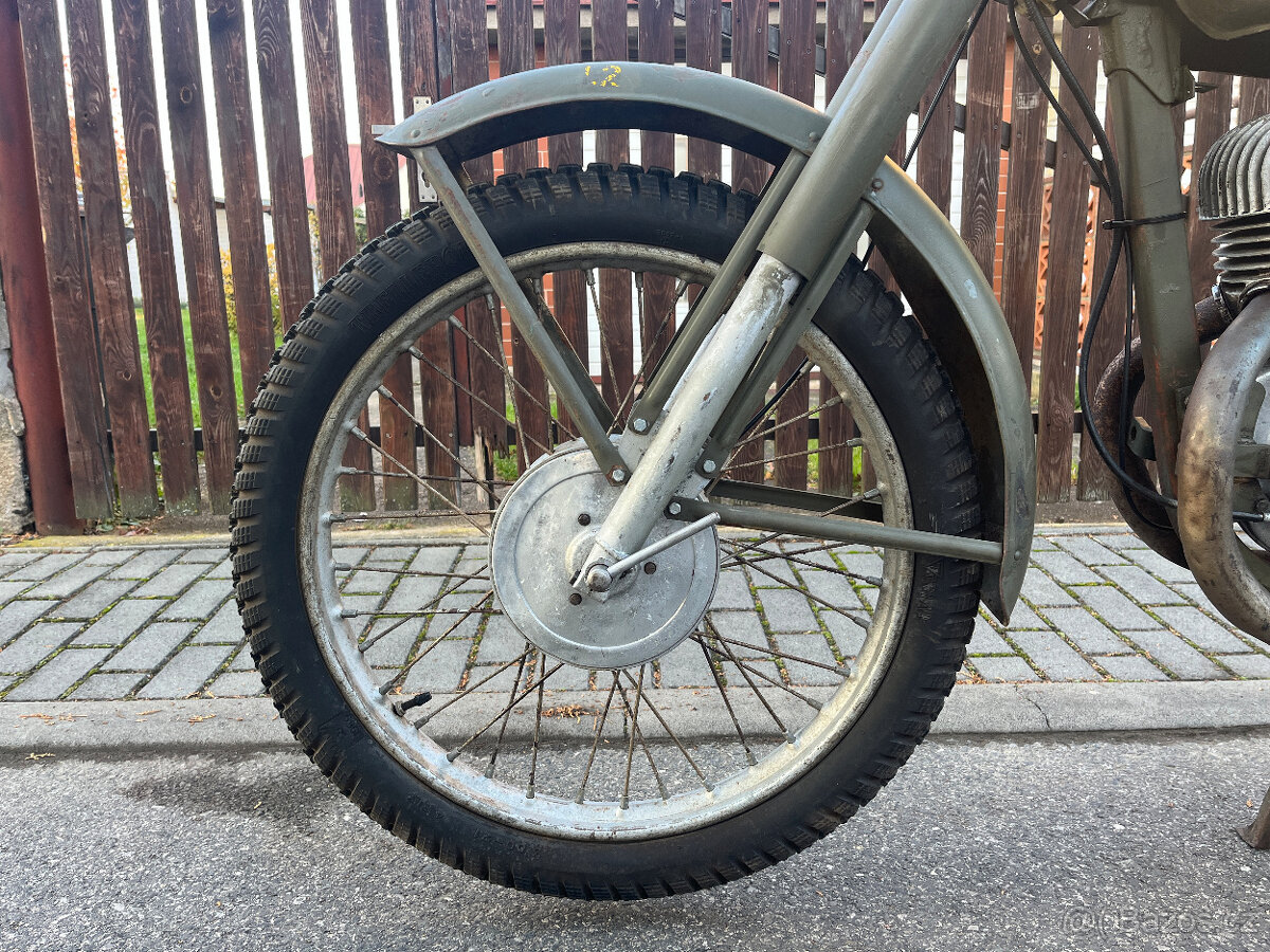 Jawa 250/579 Švéd (Libeňák) s TP - 12