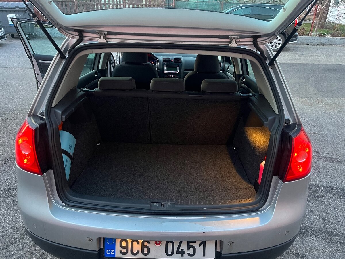 Volkswagen Golf - 12