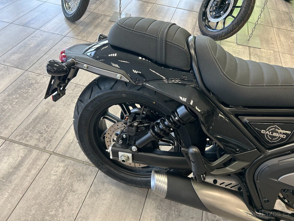 Moto Morini Calibro 700 Custom 2025 - 12