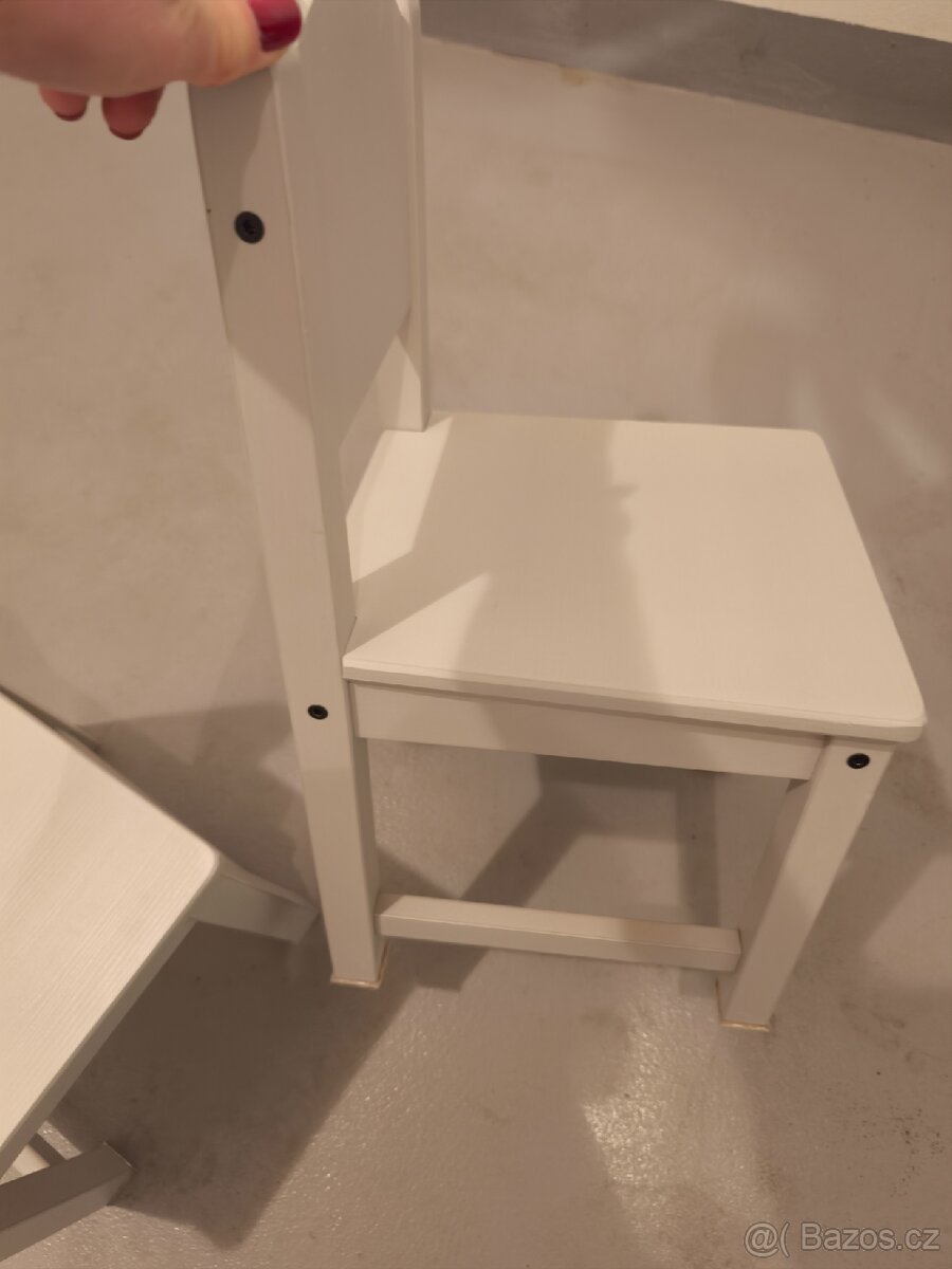 Dětský stolek ASKO + 2 židle Ikea - 12