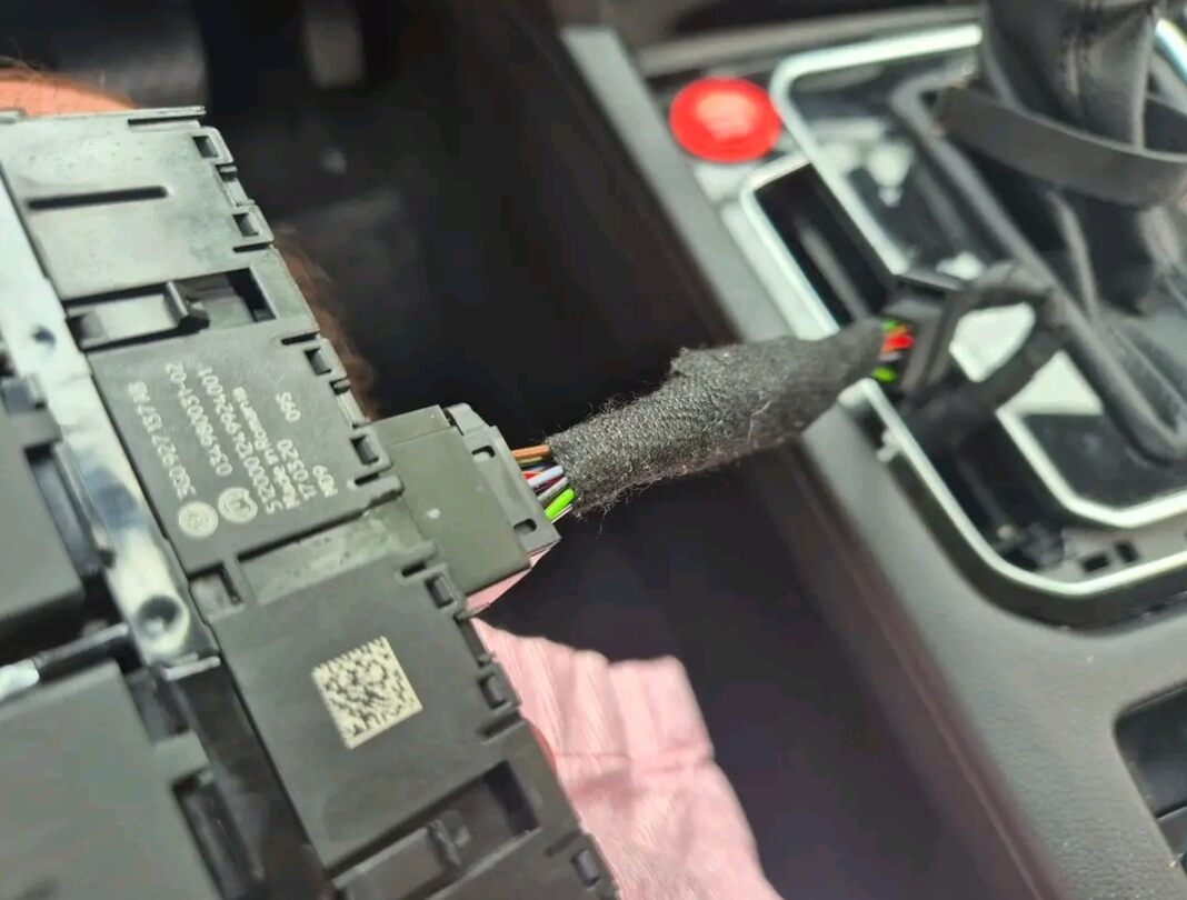 DEAKTIVATOR SYSTÉMU START STOP - 12