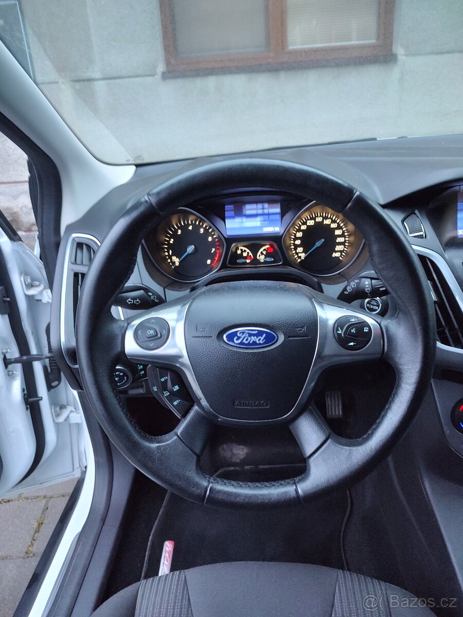 Ford Focus mk3 1,6 ecoboost 110kw r.v. 2013 titanium - 12