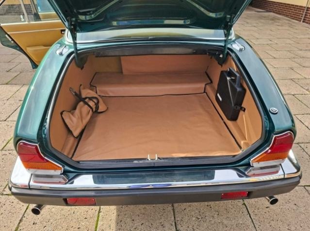 Jaguar XJ6 3,4 r. v. 1984 - 12