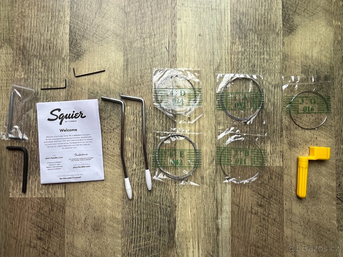 Prodám kytarový set pro začátečníky - 12