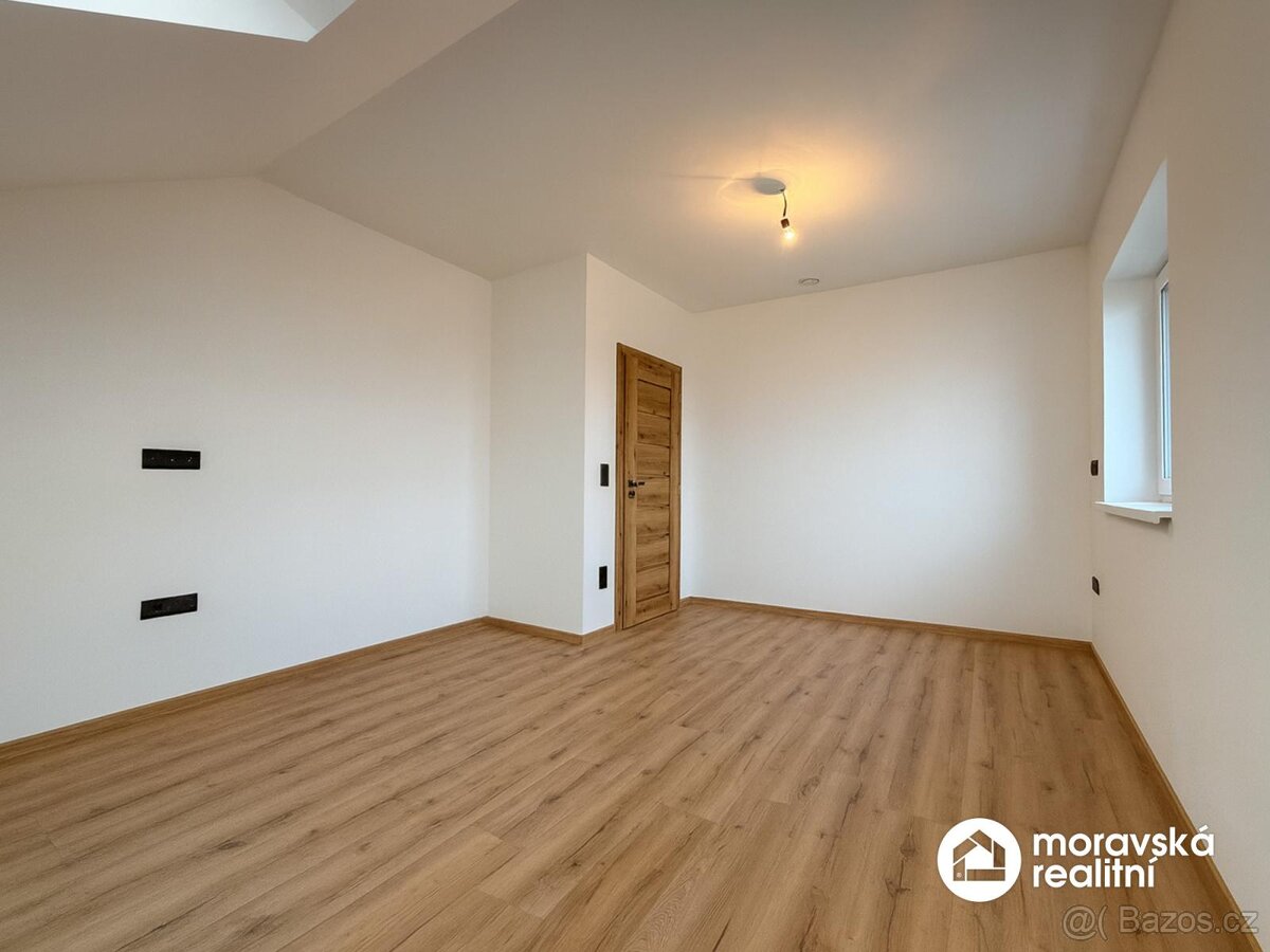 Prodej rodinného domu v Ivančicích - Hrubšicích - 12