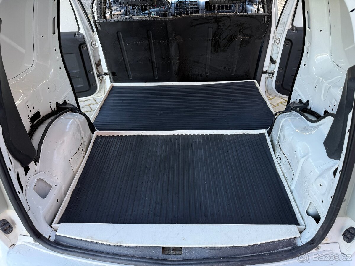 Škoda Roomster Praktik 1.2 51Kw 1.Majtel Nové v CZ Servis - 12