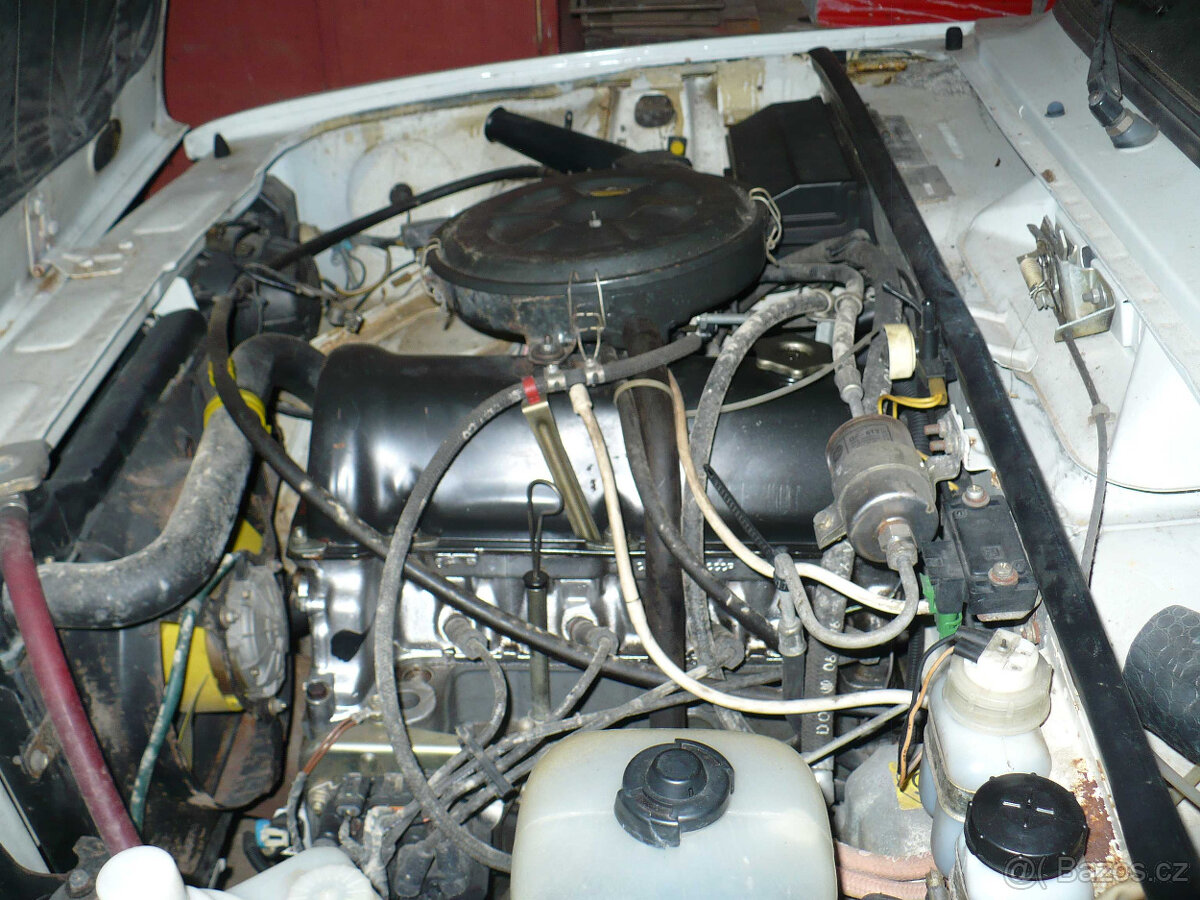 LADA 21044 - 12
