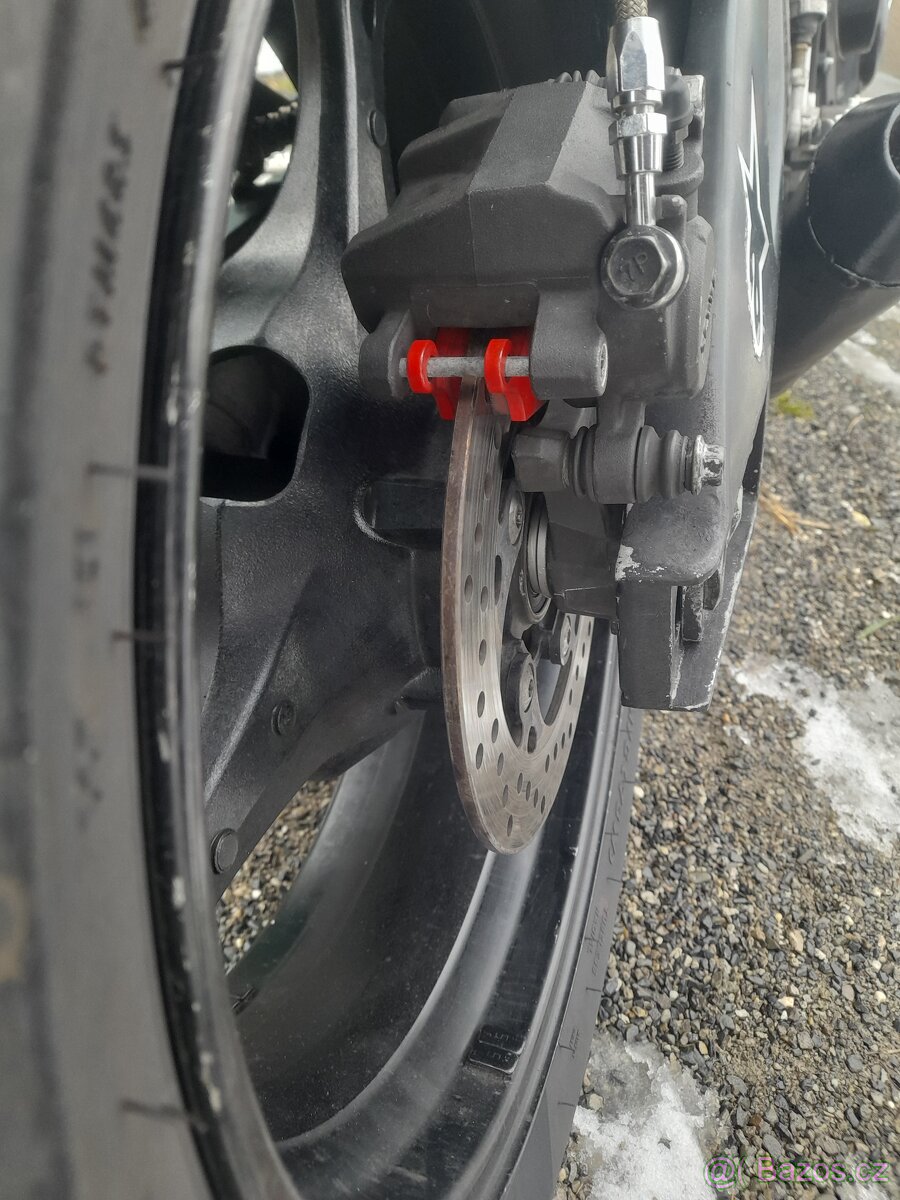 Suzuki GSX-R 750 k7 110kw původ čr 41t/km - 12