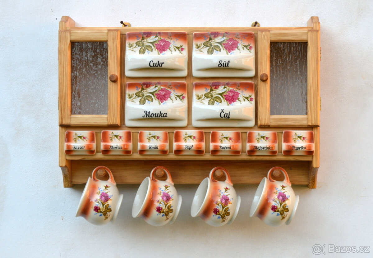 Police s kořenky do kuchyně - motiv červená růže - 12