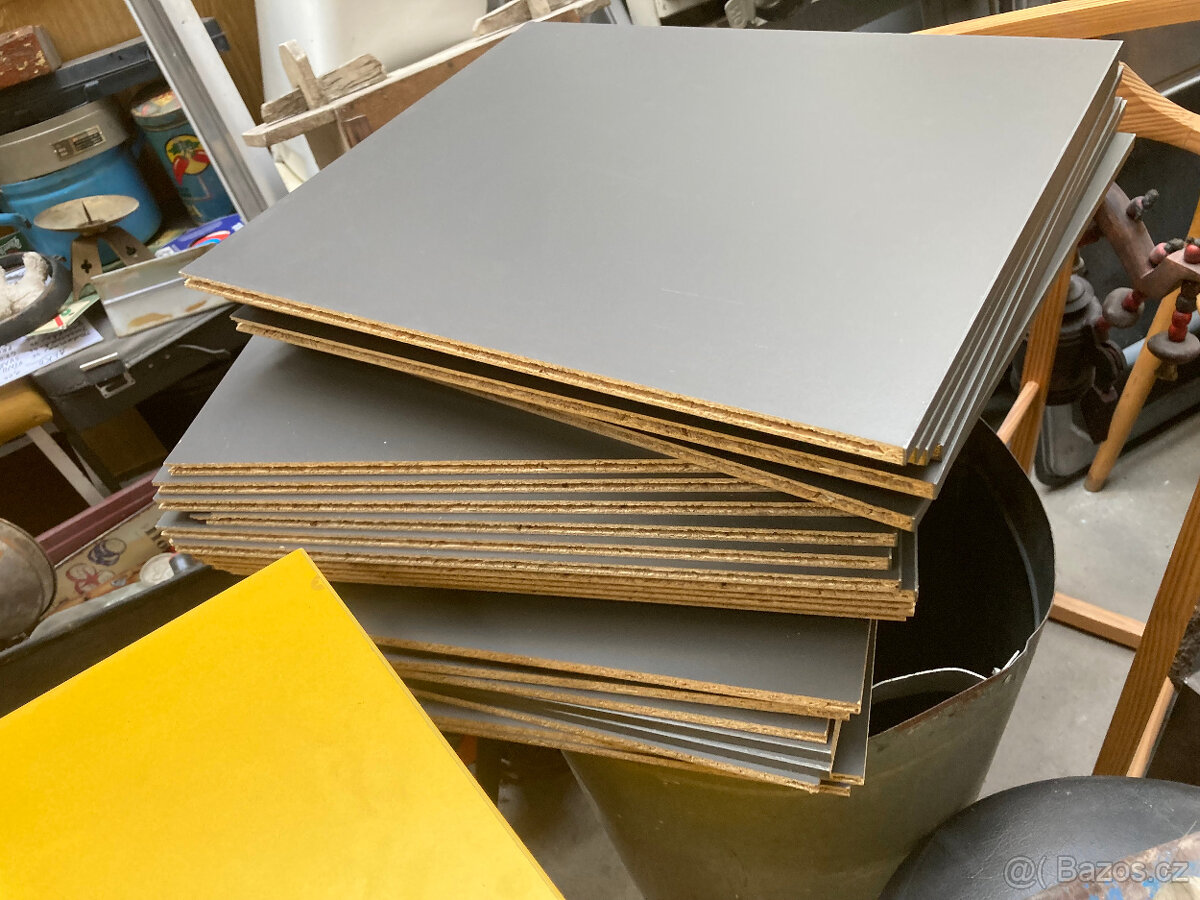 Skříň, skříňka kombinovaná se zámkem, knihovna 1.000 kč - 12