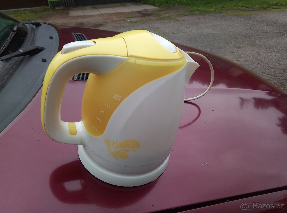 RYCHLOVARNÁ KONVICE - 12