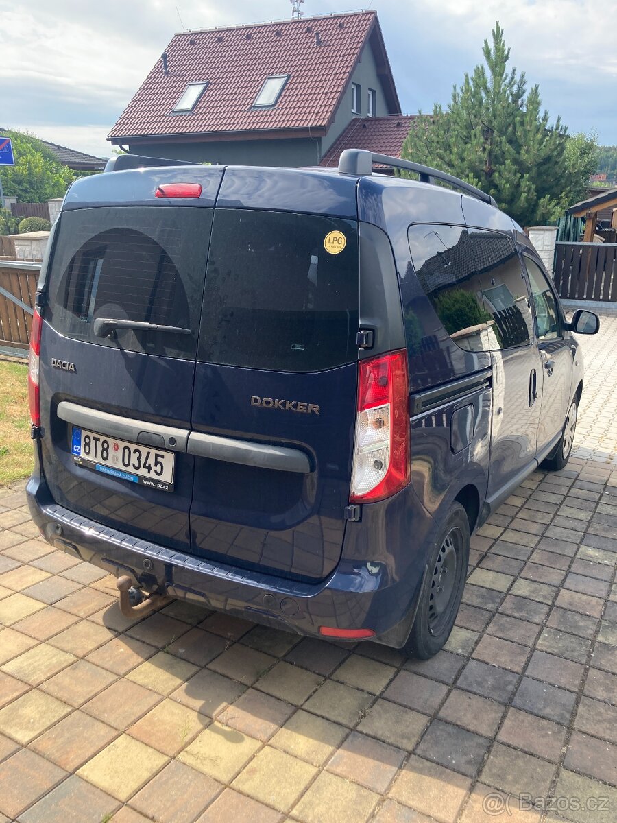 Dacia Dokker 2015 s LPG - mini obytný vůz - 12