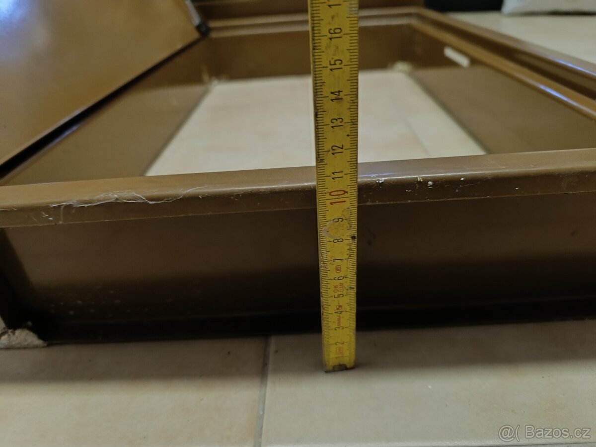 Revizní dvirka - 12