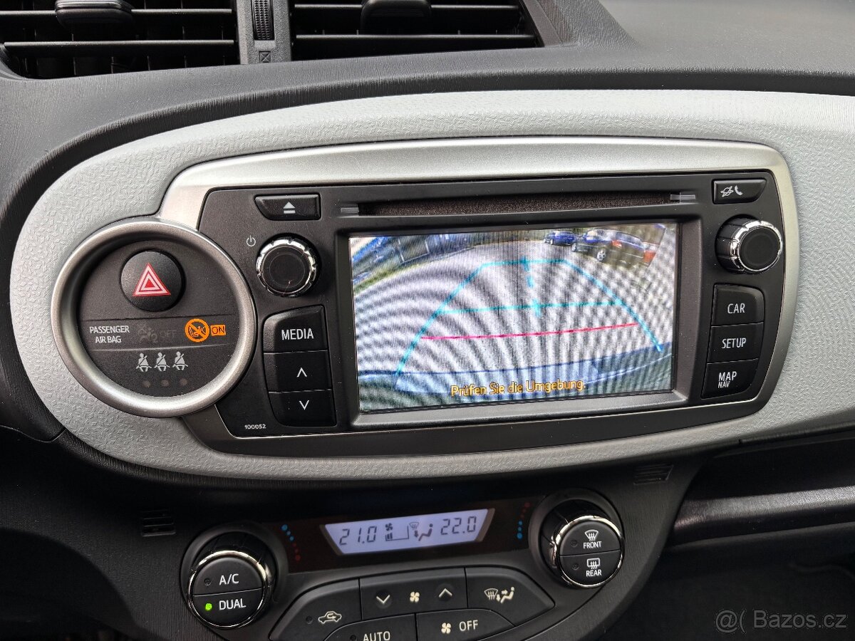 Toyota Yaris, 1.5 Hybrid PLNÝ SERVIS TOYOTA NEHAVAROVANÉ - 12