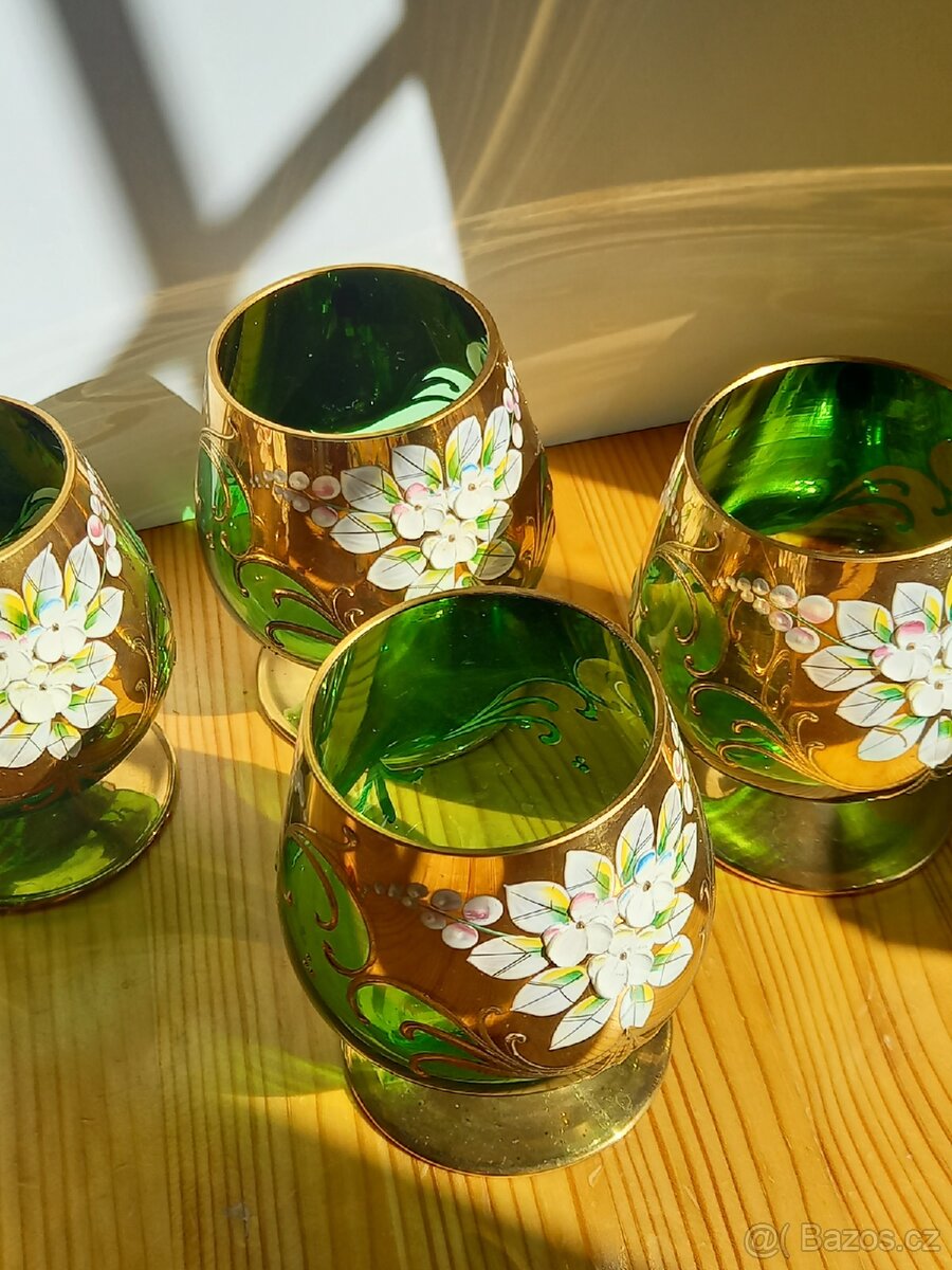 Novoborské sklo zelené - 12