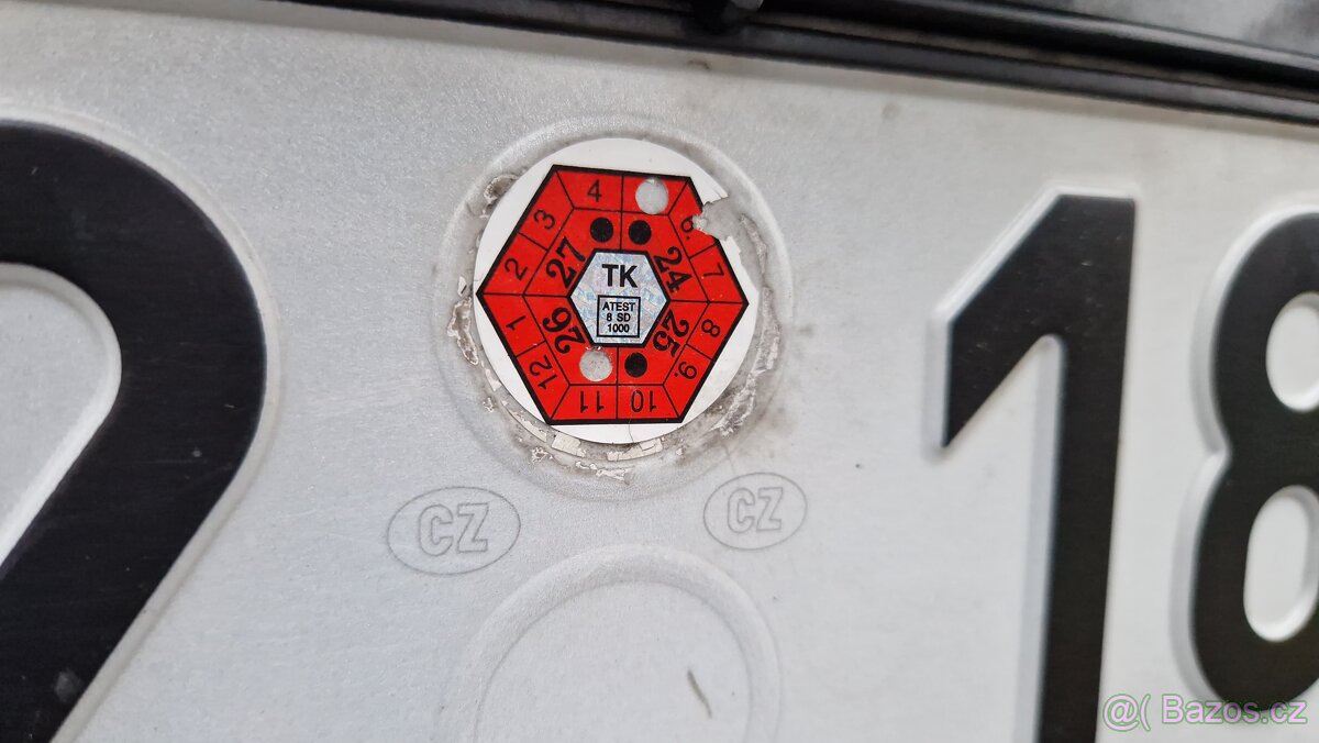 Opel Vivaro 2.0 nafta 66kw, r.v. 2007, km 283800. 6 míst k s - 12