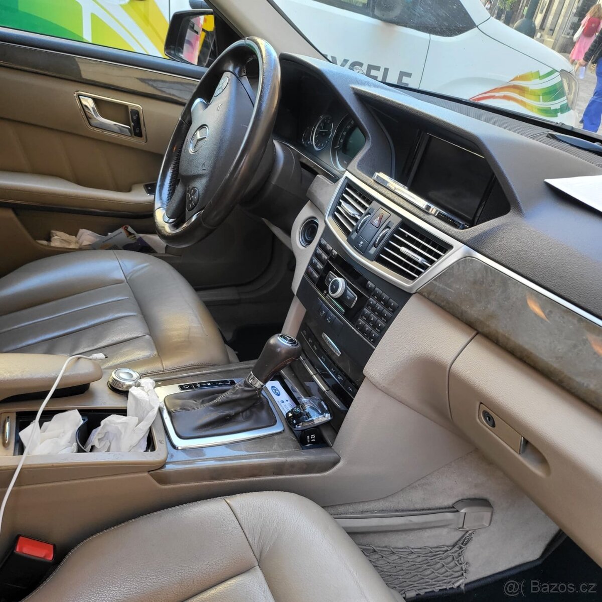 2009 Mercedes-Benz E-Class 220 - 12