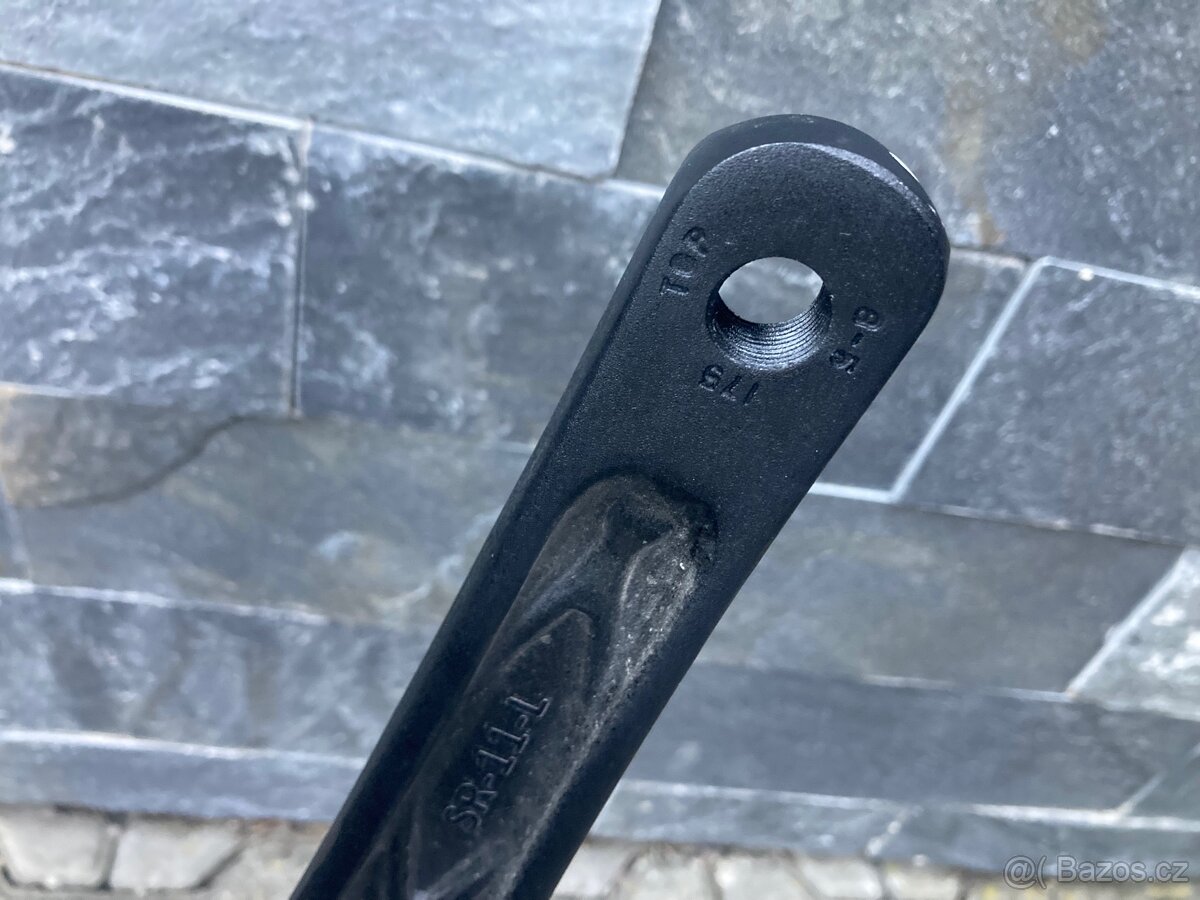 Gravel kolo - M rám - 12