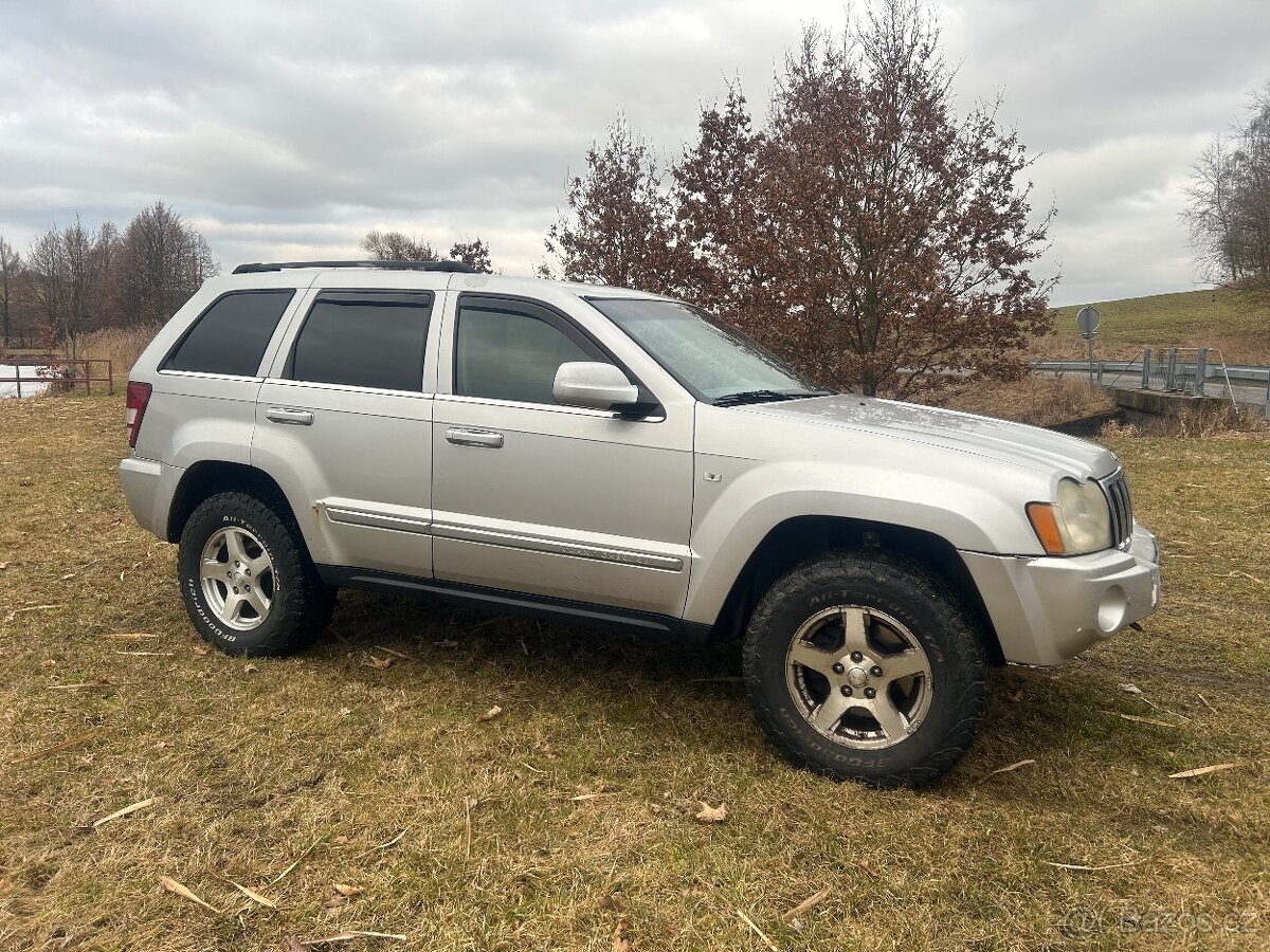Jeep Grand Cherokee - 12