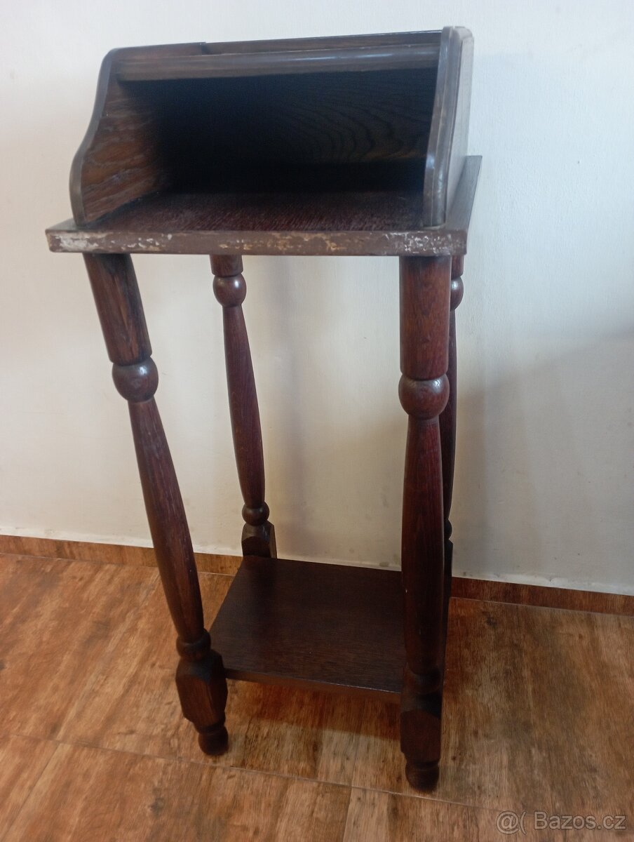 Stolek na telefon - 12