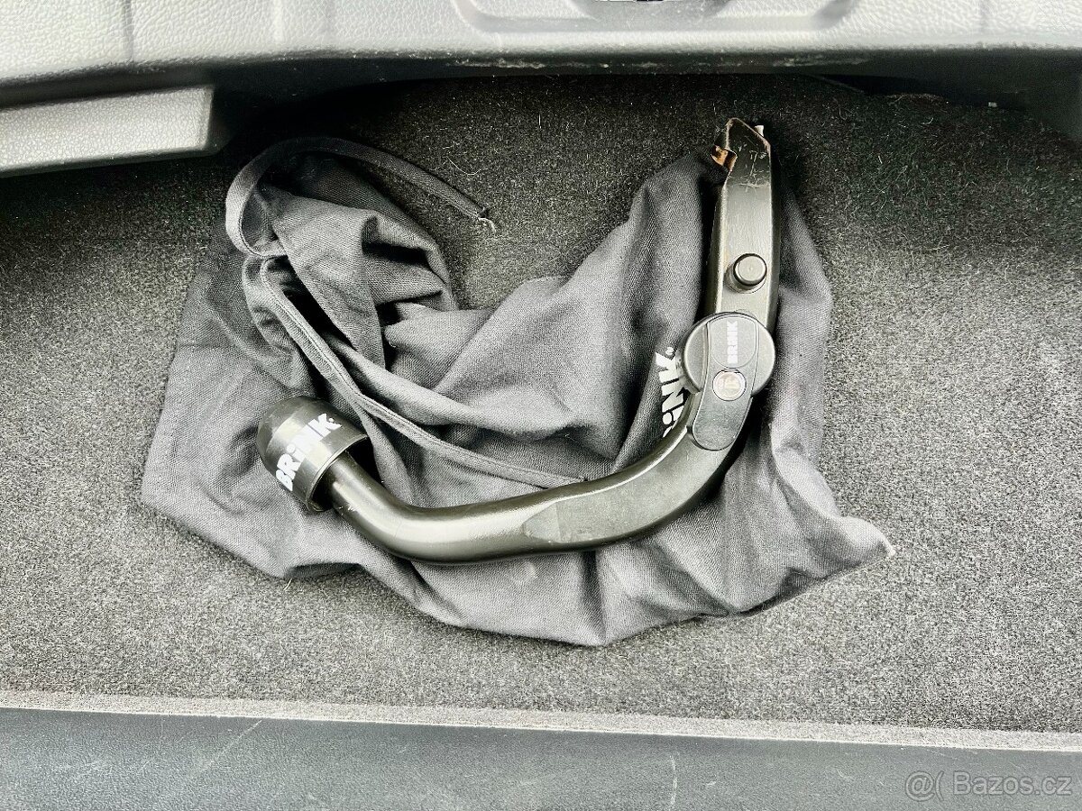 Nissan Qashqai 1,6 dCi / 360° KAMERY / TAŽNÉ /2016 - 12