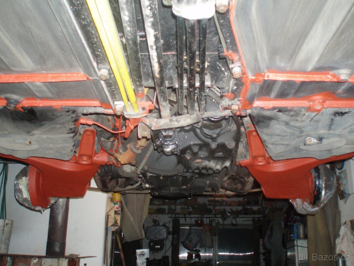 Tatra T613-4 Mi-long - 12