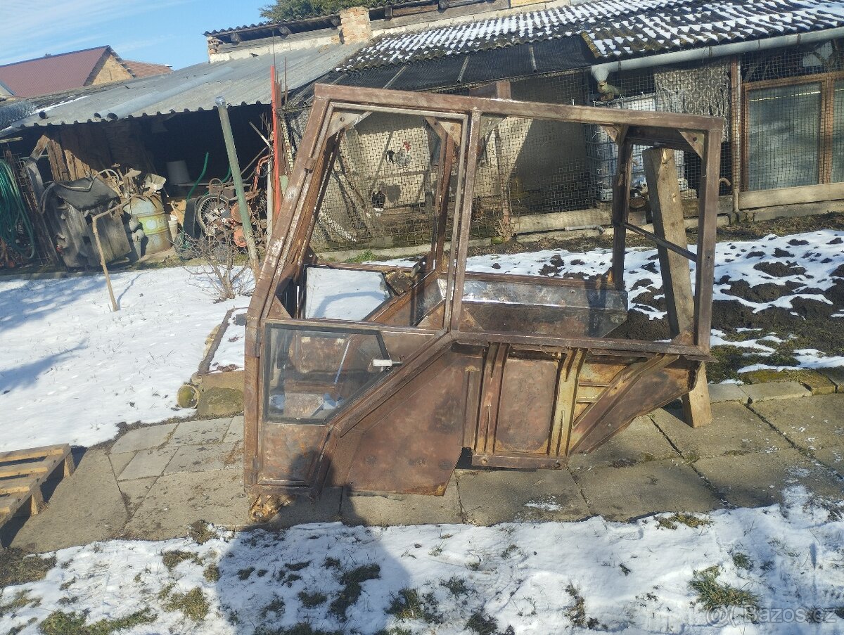 Kabina Zetor 4011 (úzká) - 12