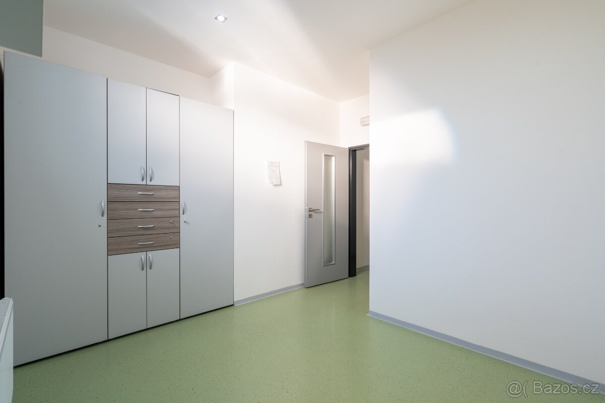 Komerční nemovitost, výroba, sklad, kancelář - 12