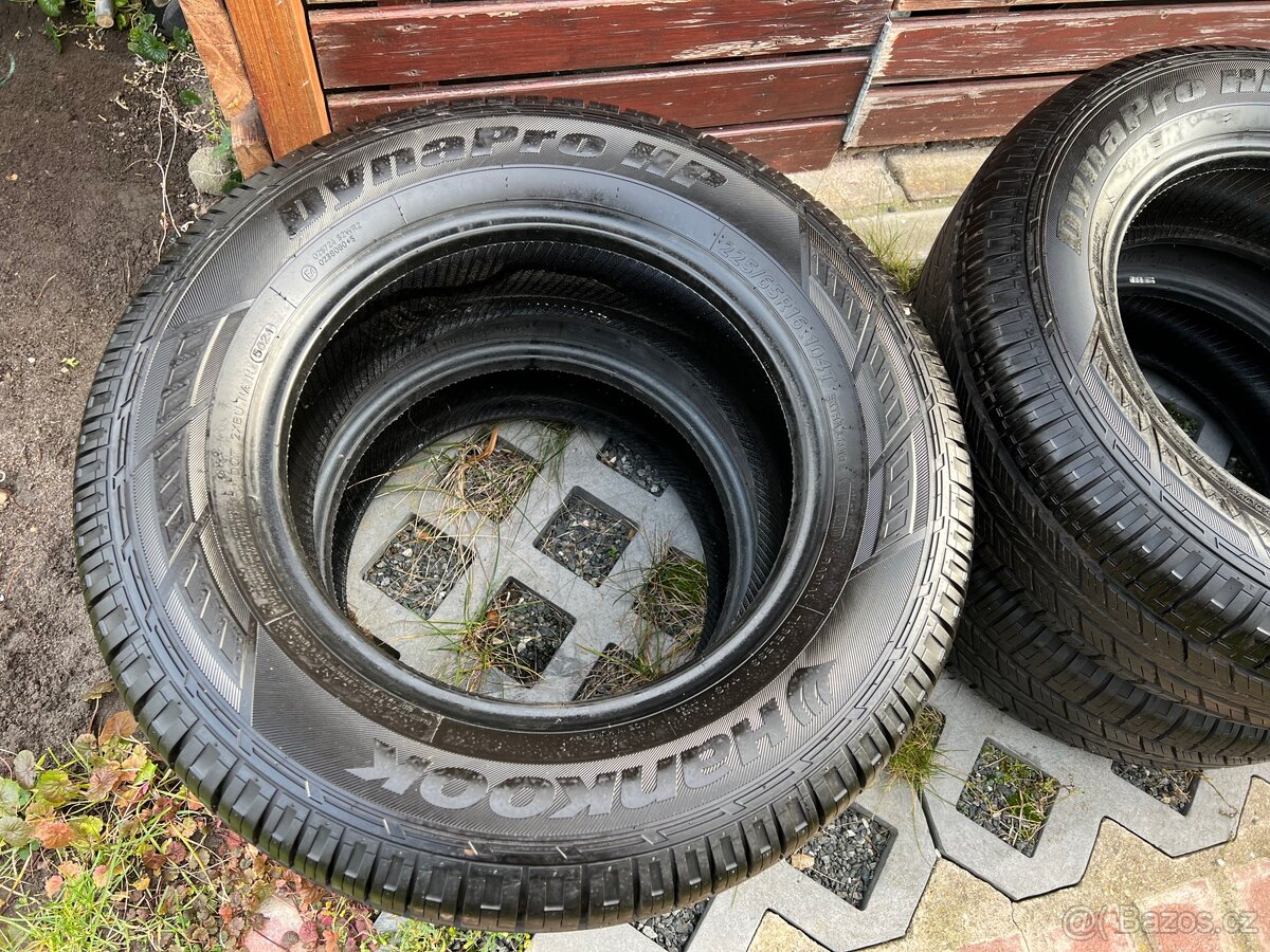 Hankook 225/65 R16 celoroční 8,5 mm - 12