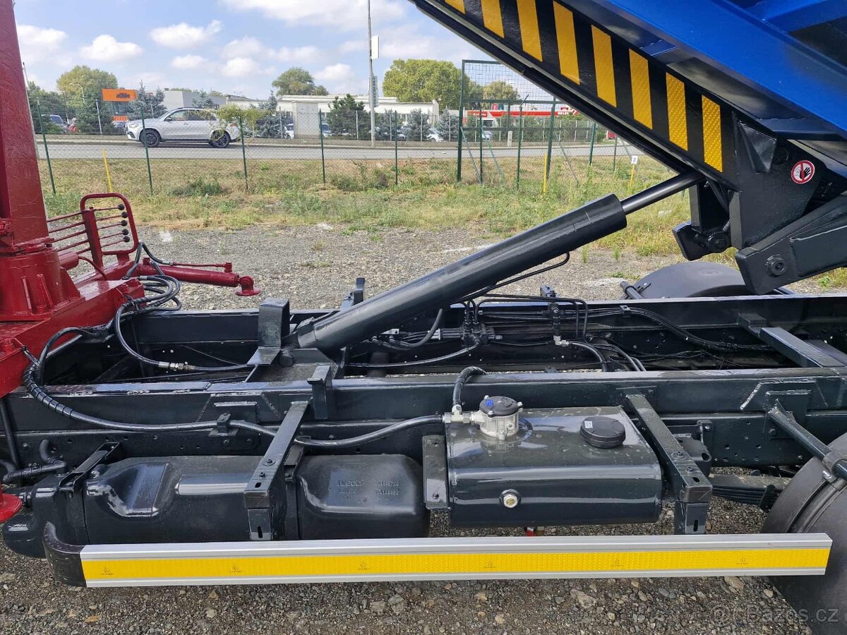 Iveco daily kontejner + hydraulická ruka - 12