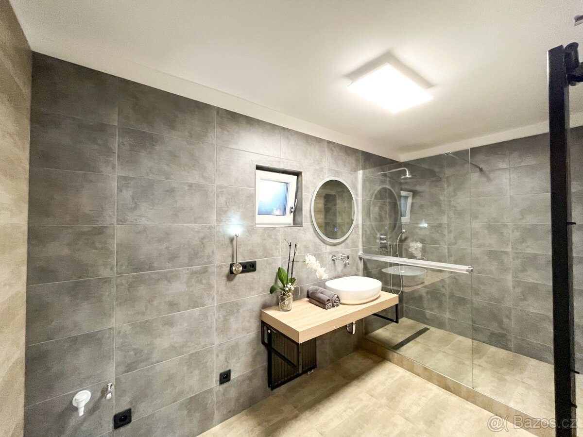 Dlouhodobý pronájem 3kk 82m2 v RD , Košická -Sokolov - 12