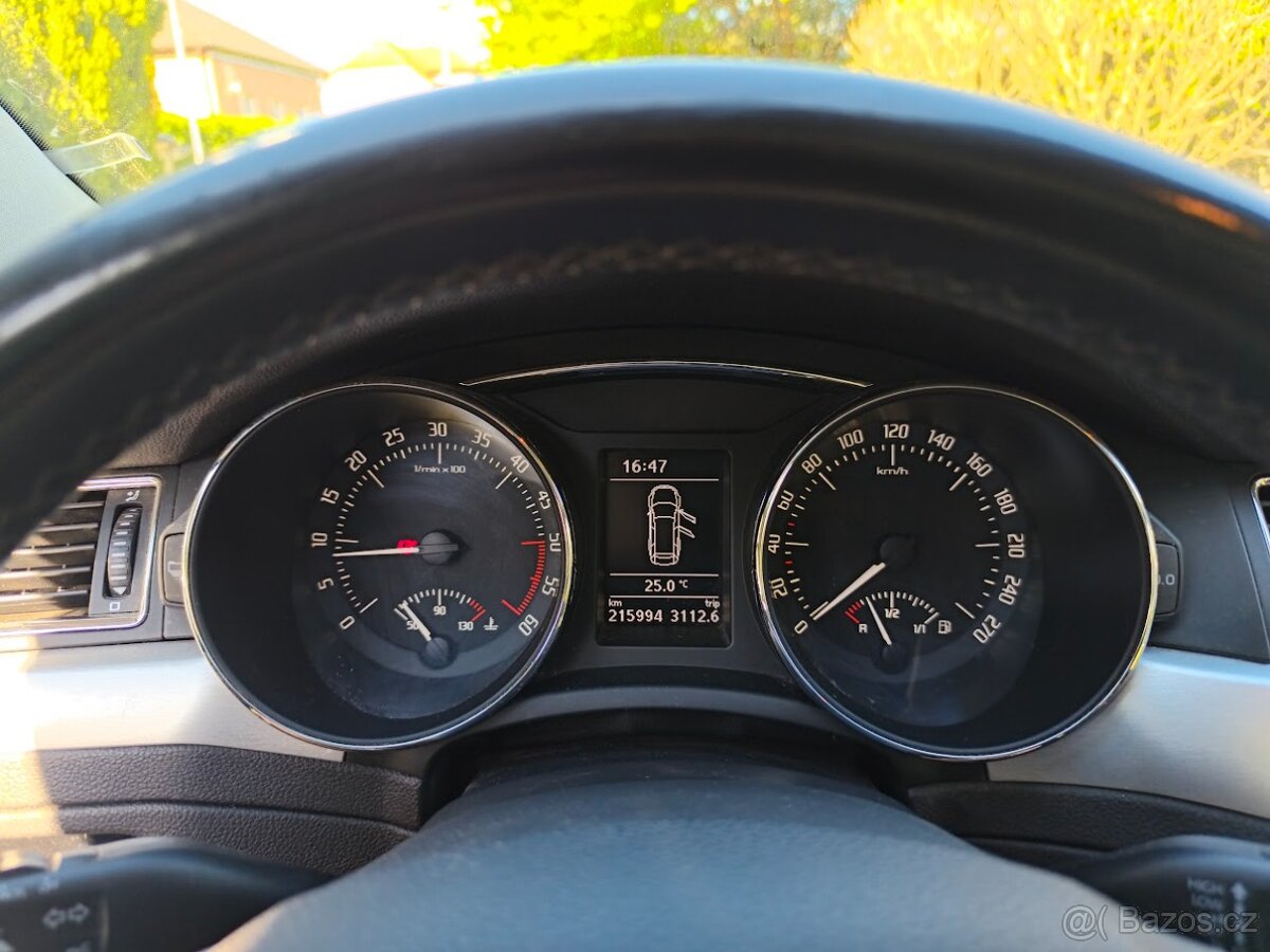 Superb 2 facelift - 2013 2.0 - 12