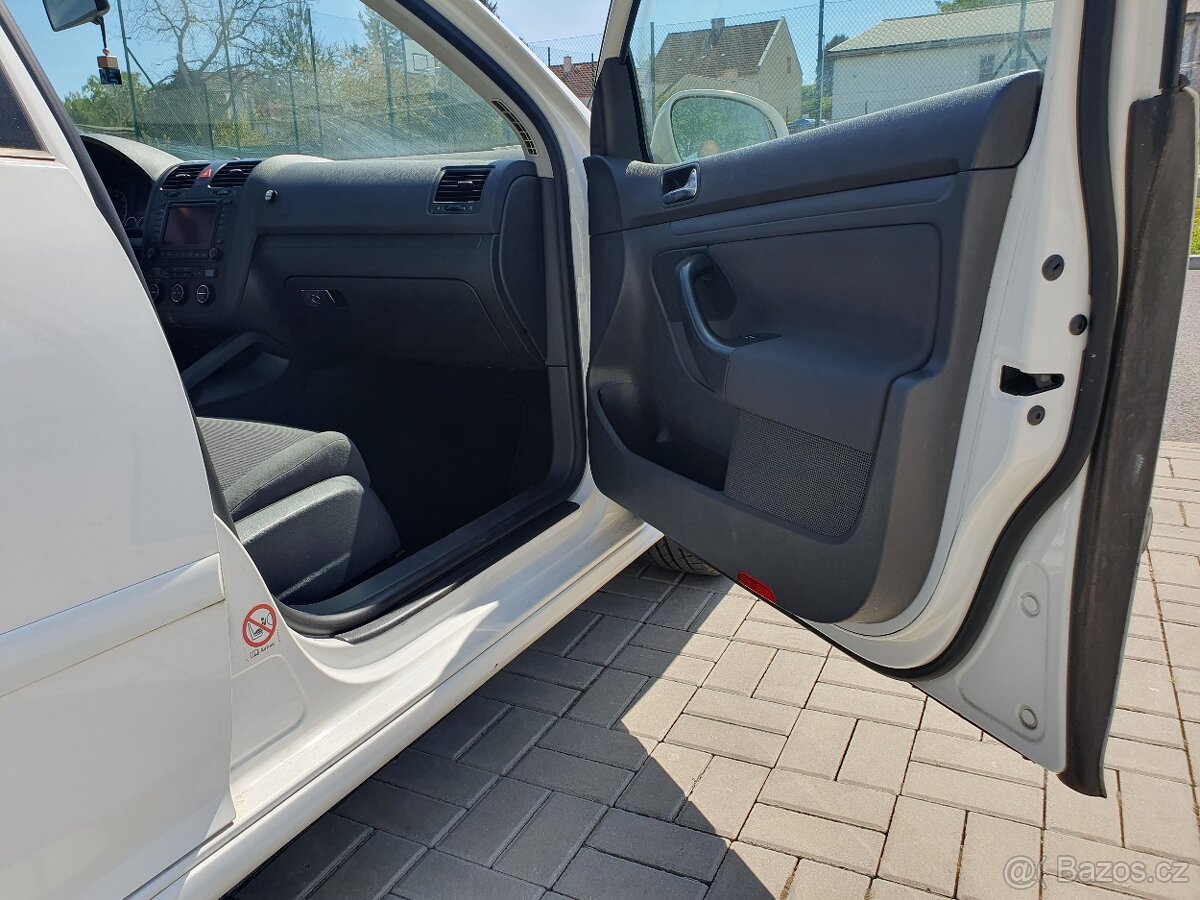 Vw Golf 1.6 mpi nová stk - 12