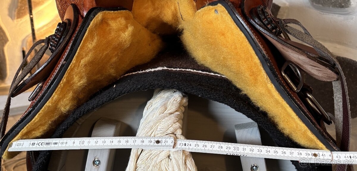 Westernové sedlo 10) rezato hnědé Twist - 12