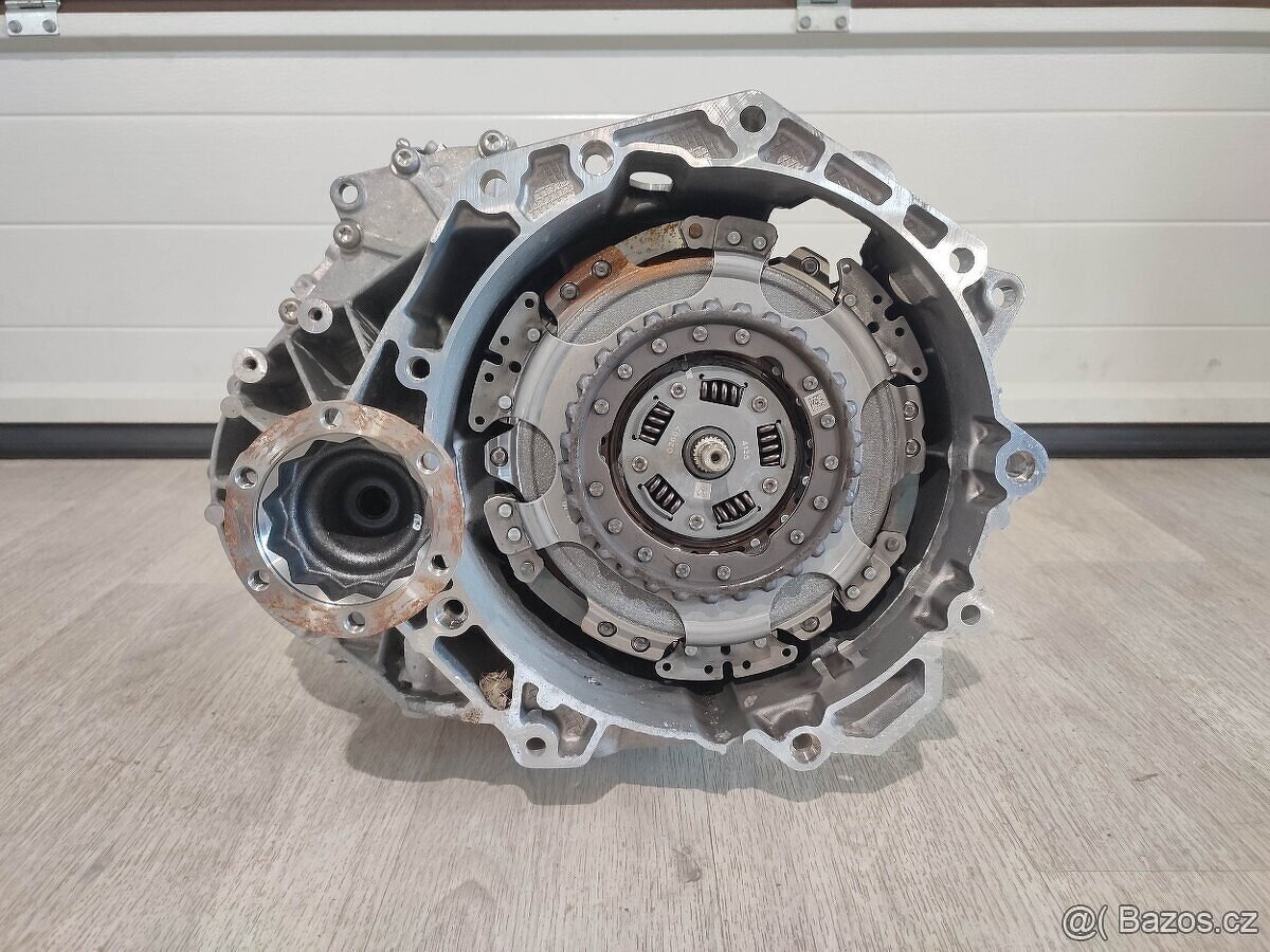 Škoda SCALA /FABIA IV/ KAMIQ/ OCTAVIA IV - díly z vozu - 12