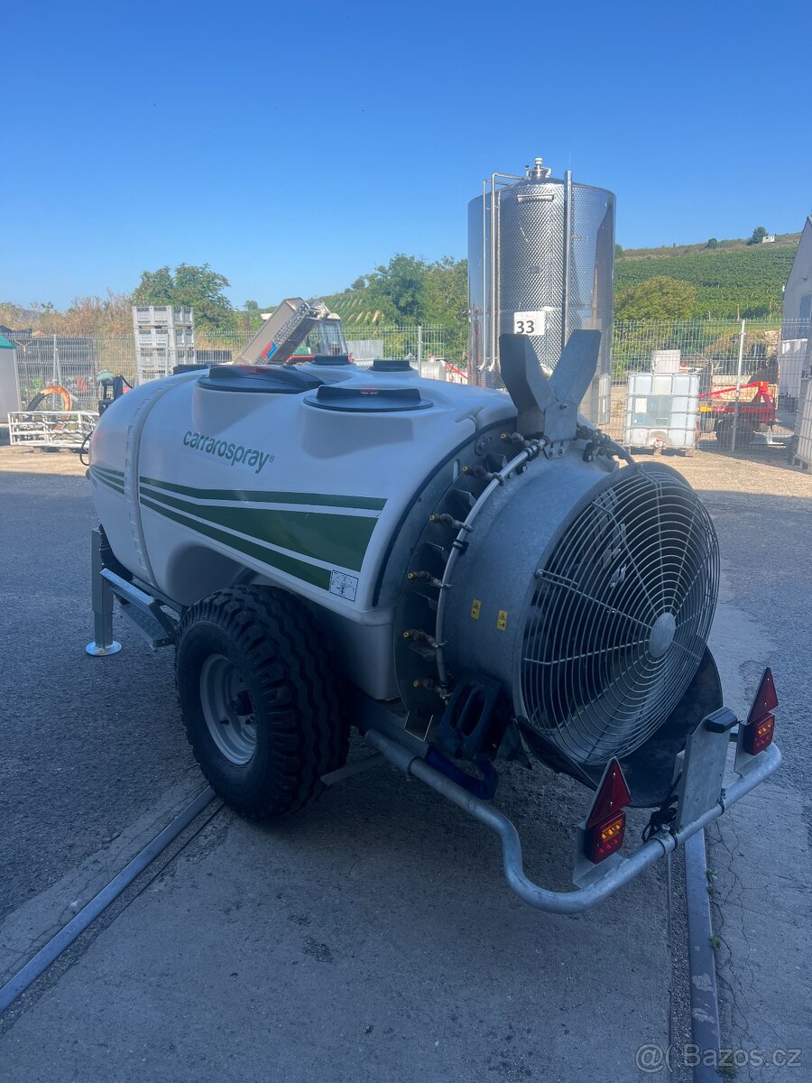 TAŽENÝ ROSIČ CARRAROSPRAY 1000L - 12
