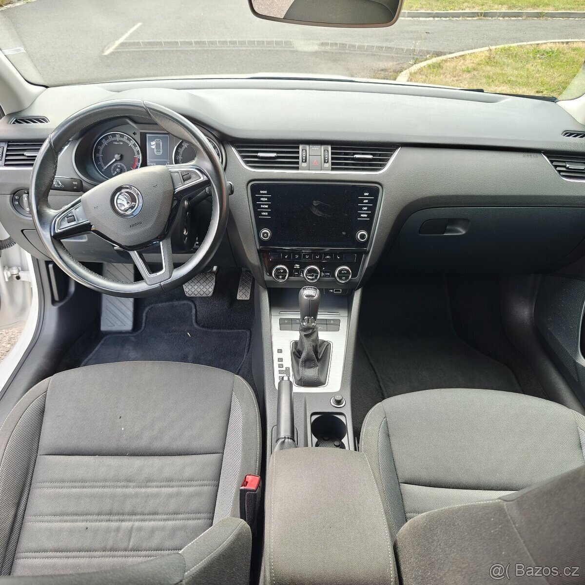 Škoda Octavia III combi 2.0tdi 4X4 DSG Švýcarsko tažné TOP - 12