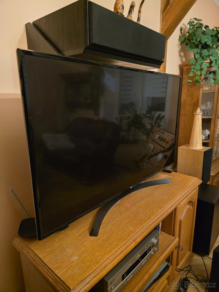 Domaci kino (reprosoustava) + LED TV LG - 12