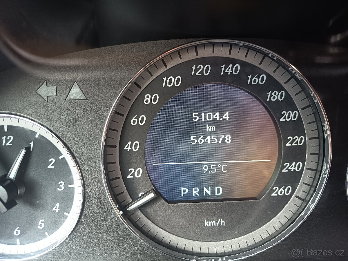 MB E W212 kombi 200 CDI-automat, tažné, bixenony, DPH - 12