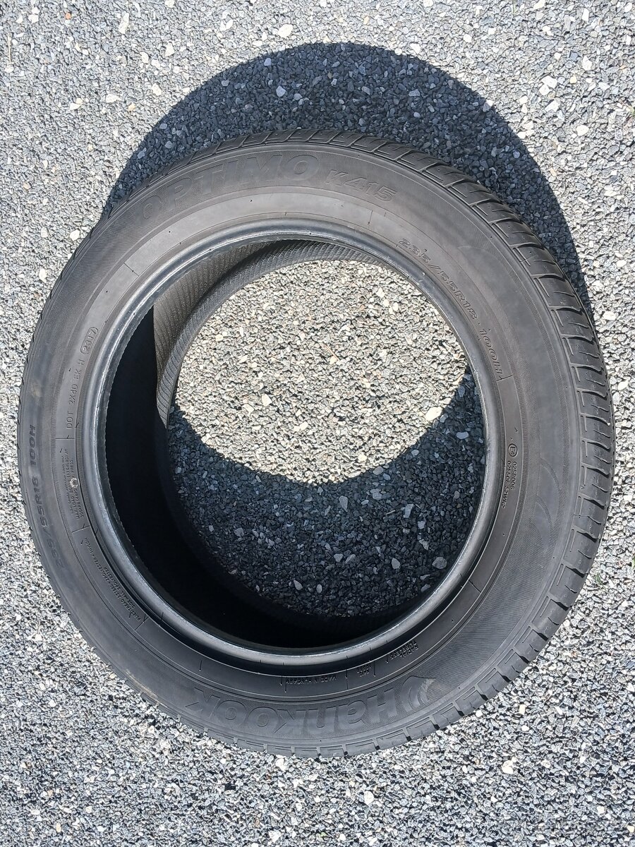 Pěkné letní pneu Hankook 235/55/18 vzorek 8mm - 12