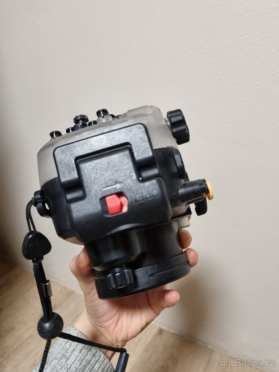 Sony a6400 + 16-50mm f/3.5-5.6 + voděodolné pouzdro - 12