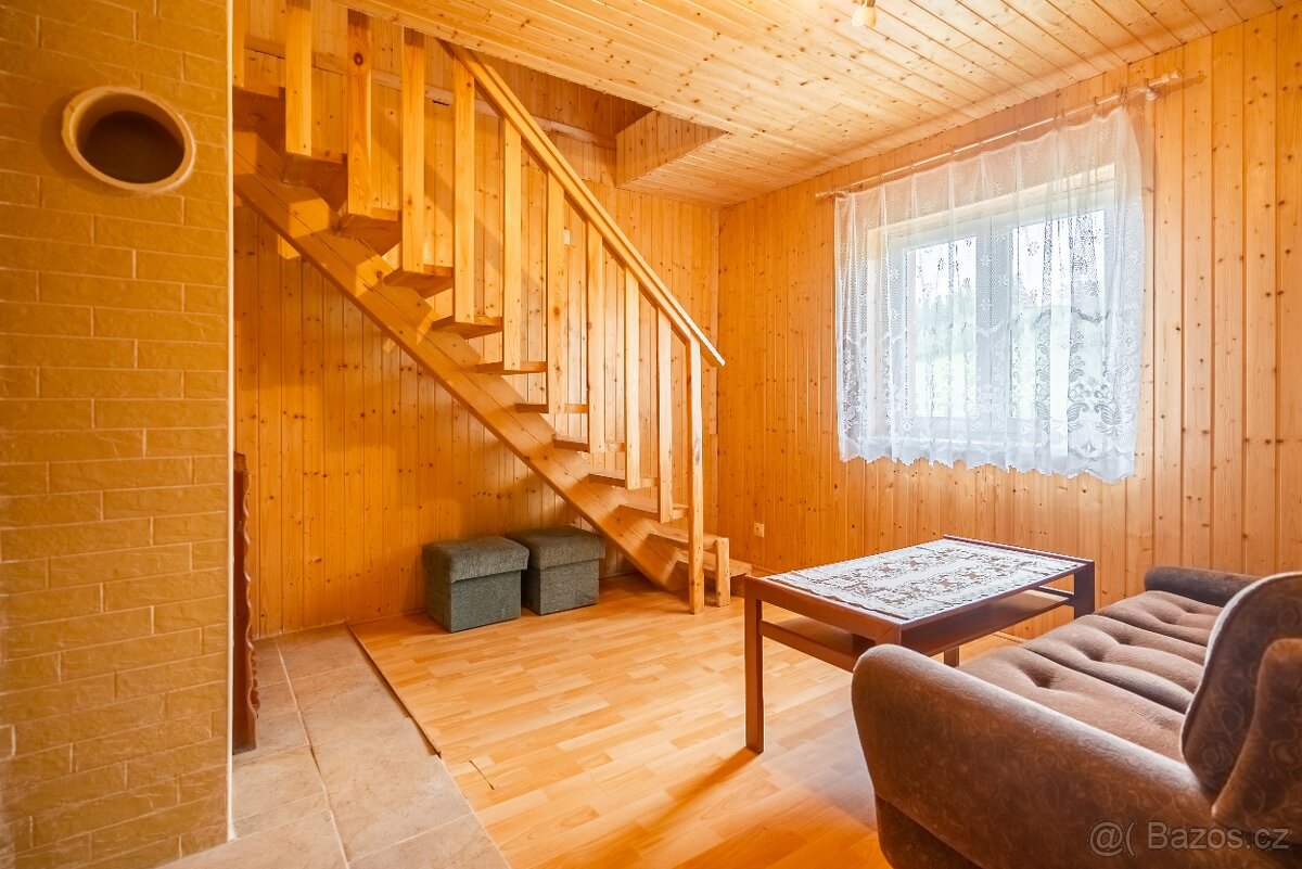 Prodej chaty s 3 apartmány, 231 m, pozemek 688 m - 12