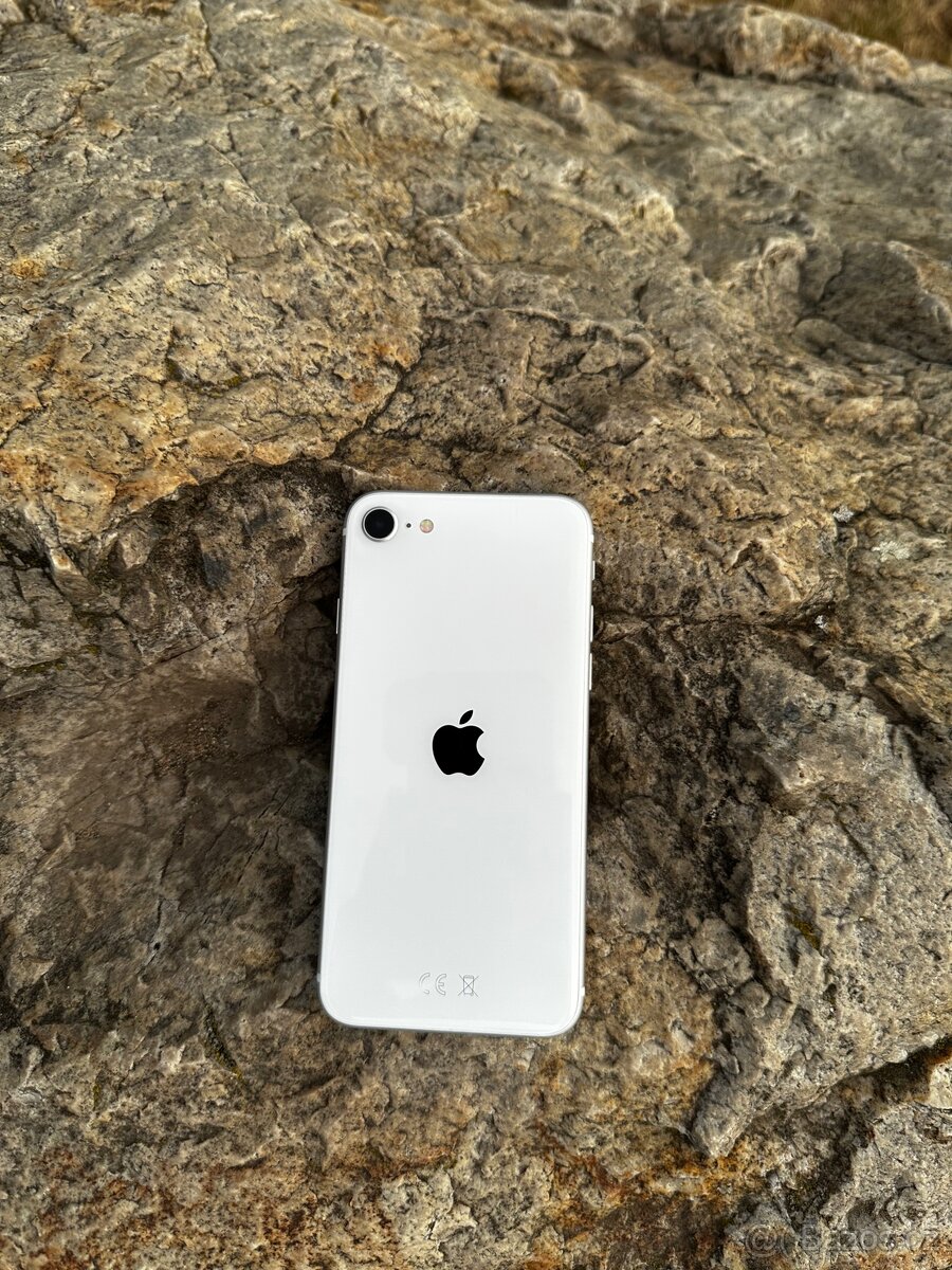 iPhone SE 2020 64 GB - 12