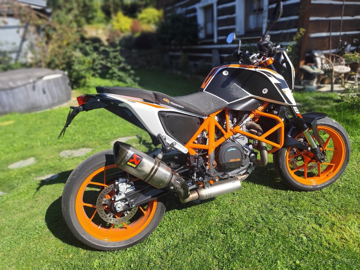 KTM 690 DUKE R - 12