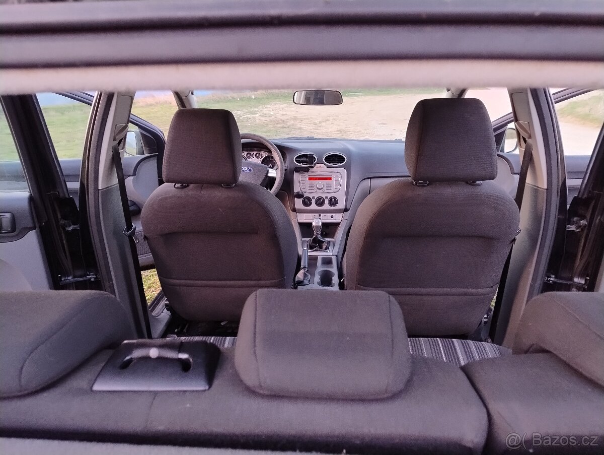 Ford Focus 1.8 TDCi - 12