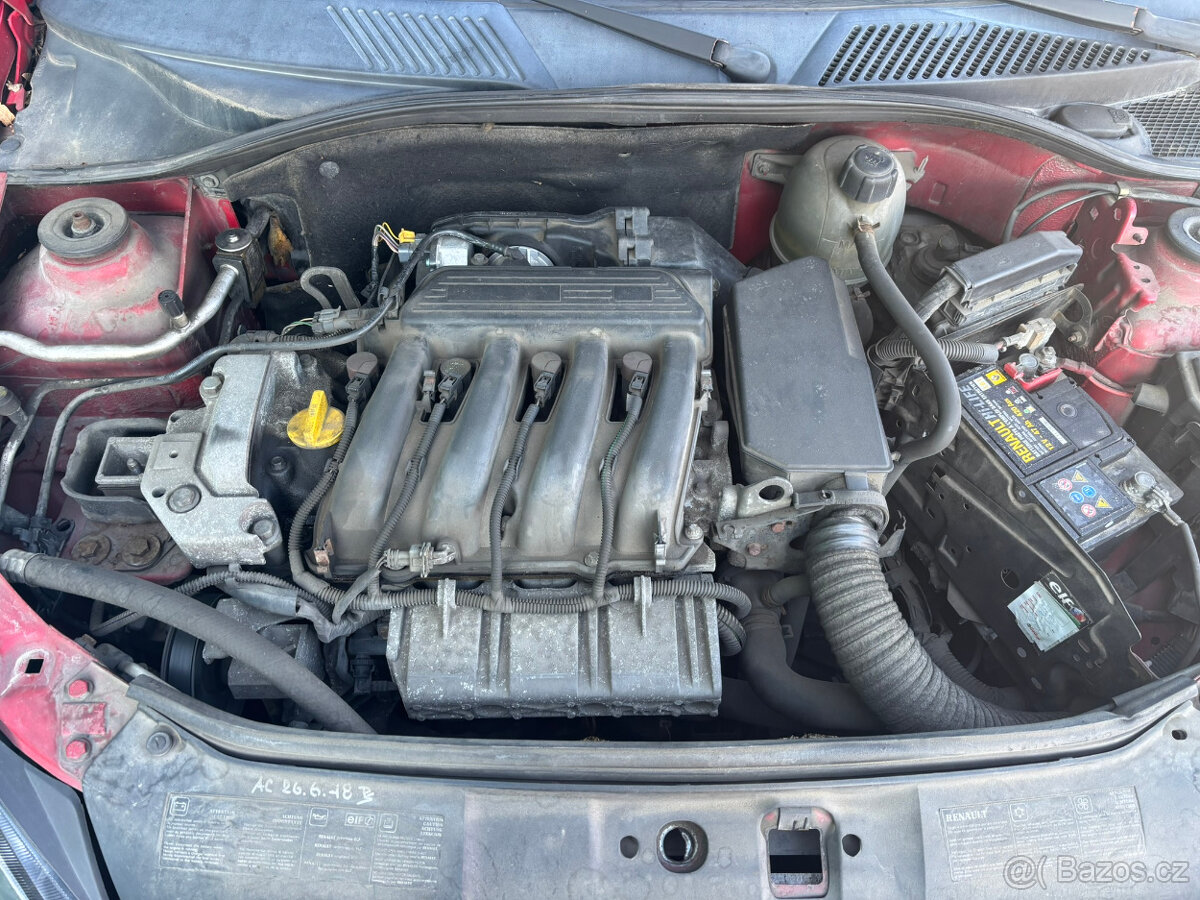 Renault Clio - 12