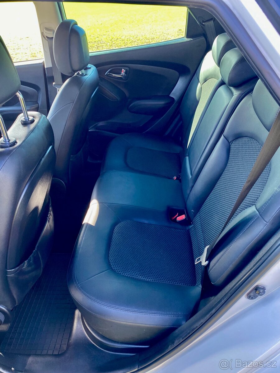✅HYUNDAI IX35 2.0CRDI 100KW 4x4 125 TIS KM SERVISNÍ KNIHA✅ - 12