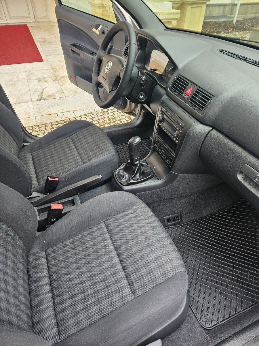 Škoda Octavia Tour 1.6 75 kW mod. 2007, 123.000 km,1.majitel - 12